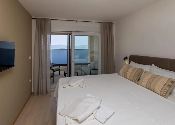 Sole Komarna By Guide *