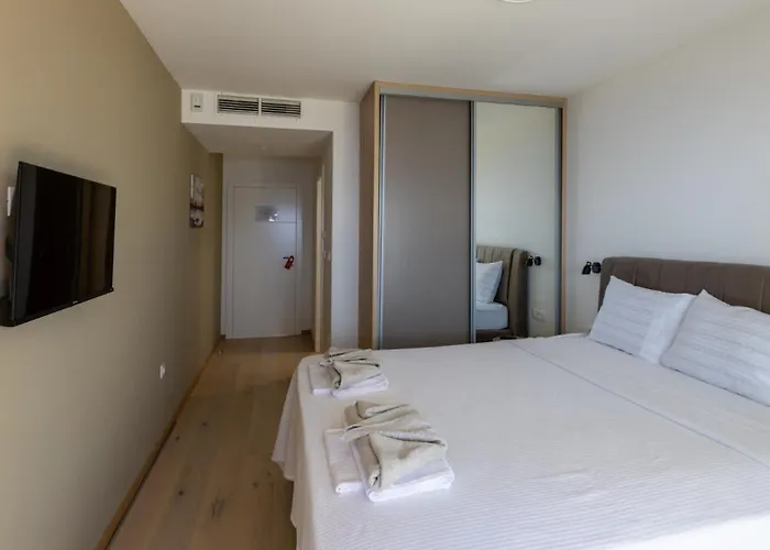 Sole Komarna By Guide