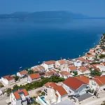 Villa Sole Komarna By Guide *