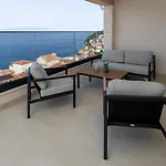 Sole Komarna By Guide *
