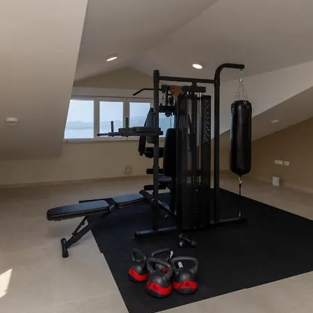 Sole Komarna By Guide * 클레크