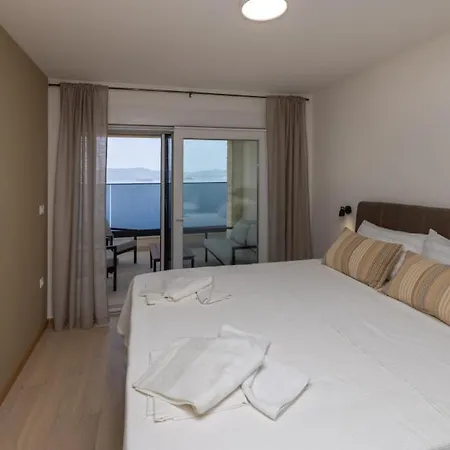 Sole Komarna By Guide * 클레크