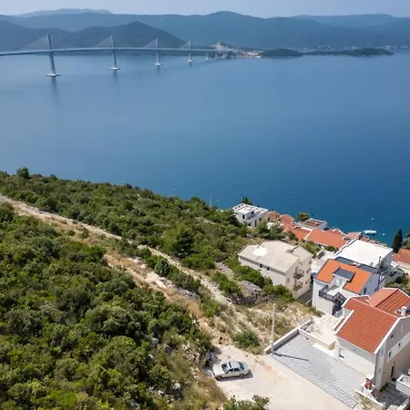 Villa Sole Komarna By Guide