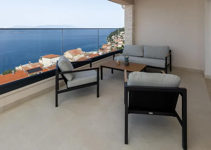 Sole Komarna By Guide *